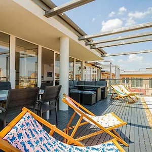 Luxury With Balcony In Downtown Apartment Budapest